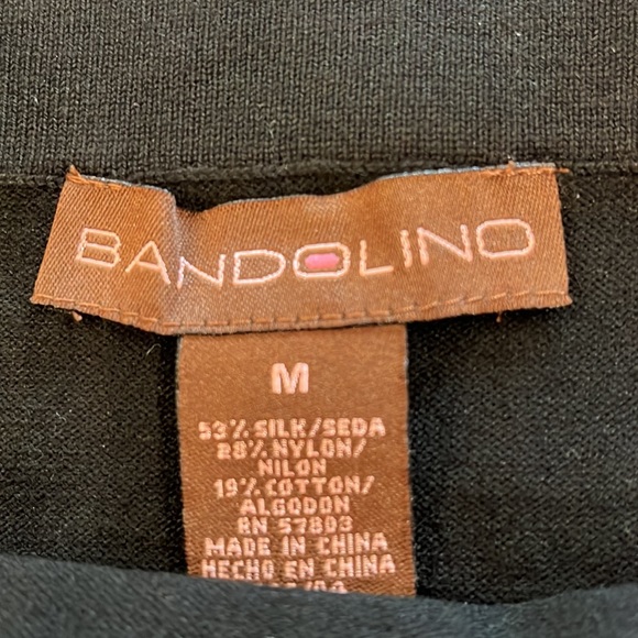 Ladies Summer Knit Top by Bandolino in Black size M. - Picture 4 of 8